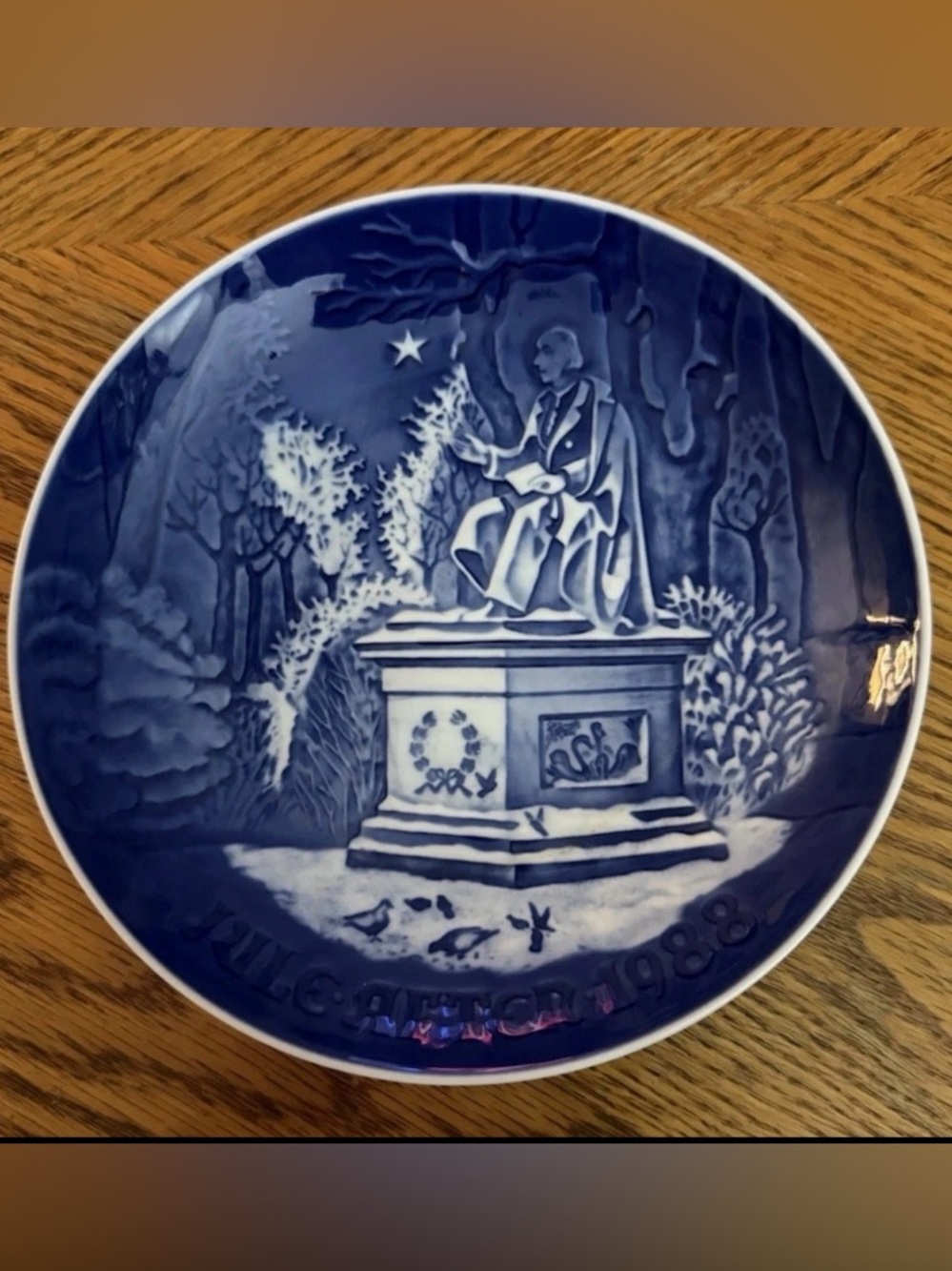 Bing & Grondahl Porcelain Plate 1988 "Hans Christian Andersen in Kings Garden"